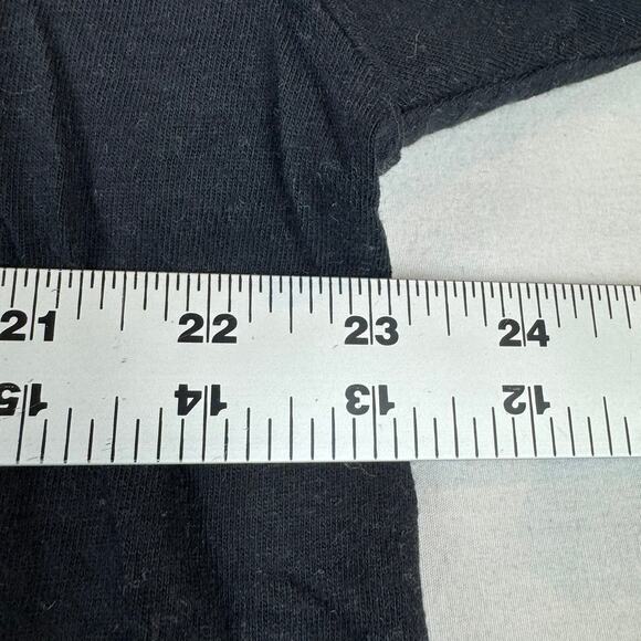 Vintage Wile E. Coyote Six Flags T-Shirt - Size XL - Picture 5 of 6